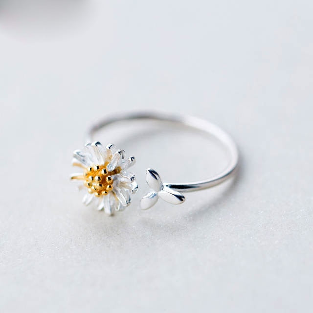 Silver Daisy Flower Ring