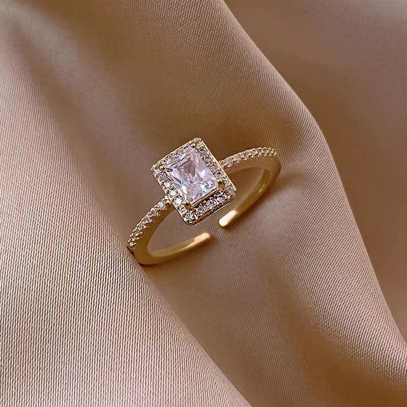 Zircon Gold Ring